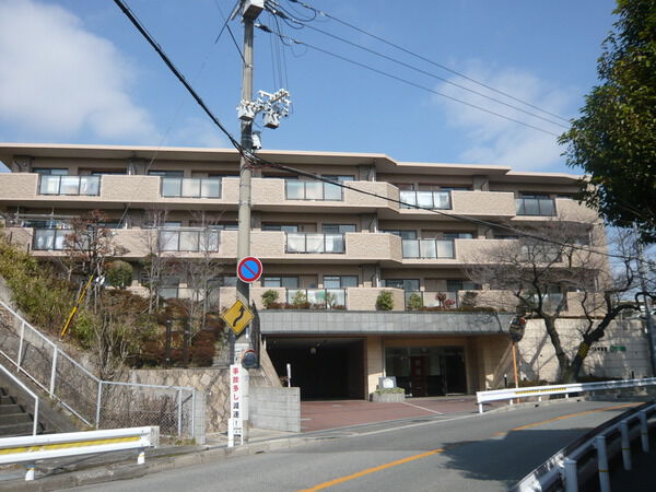 【グローバル甲陽園】外観写真