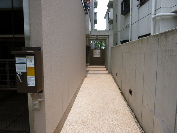 【プリオーレ苦楽園】回廊
