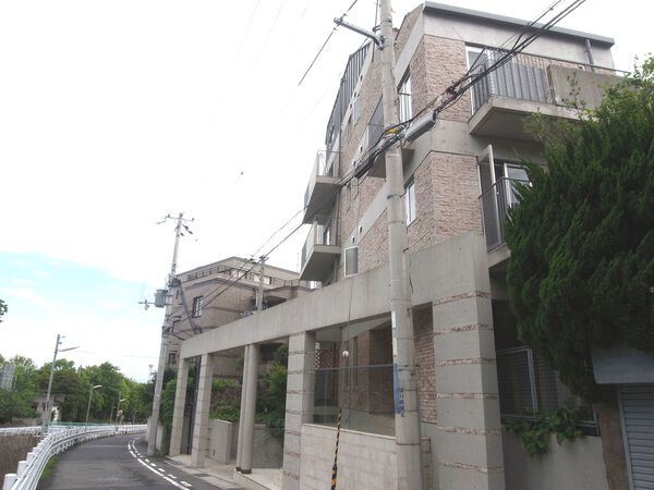 【パレ六甲篠原】外観