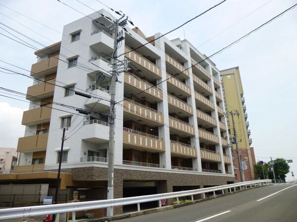 【リベール灘北通り】外観２