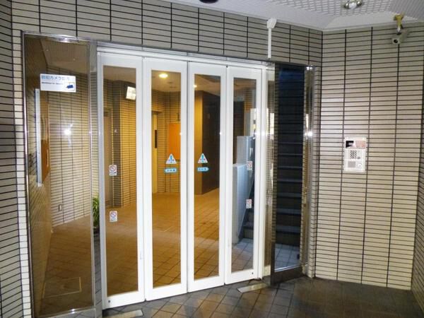 【神戸中央壱番館ハウス】エントランス 【神戸中央壱番館ハウス】エントランス