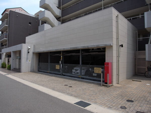 【ドルフ国香通】駐車場 【ドルフ国香通】駐車場