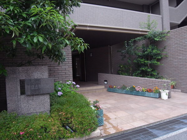 コスモシティ住吉川公園イースト