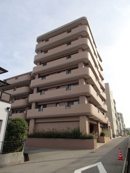 ローレル岡本南