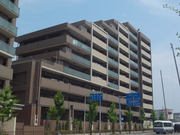 プレミスト津久野駅前アルティモガーデン