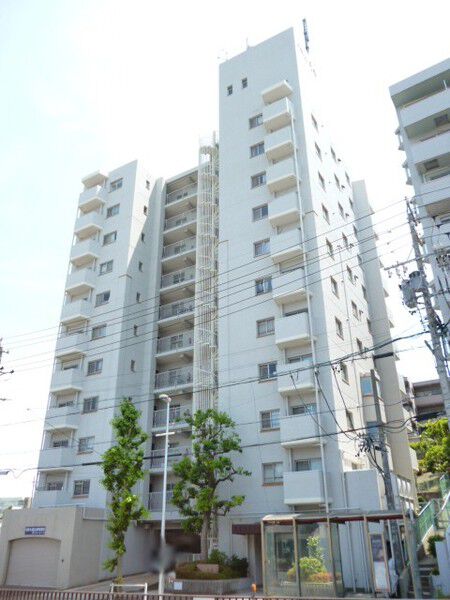 エクセレンス名東