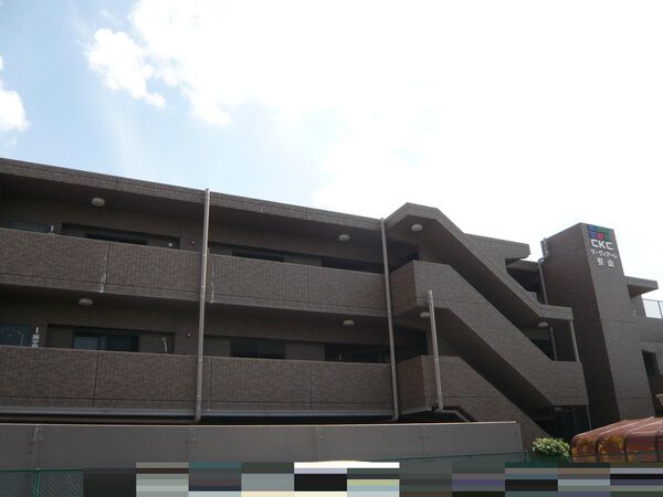 ラヴィアーレ引山