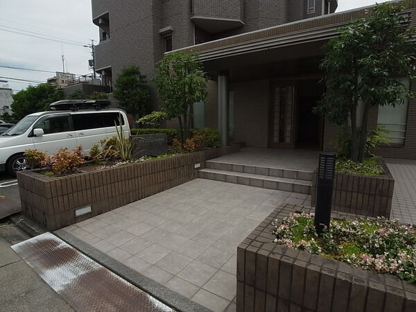 グランプレイス御器所