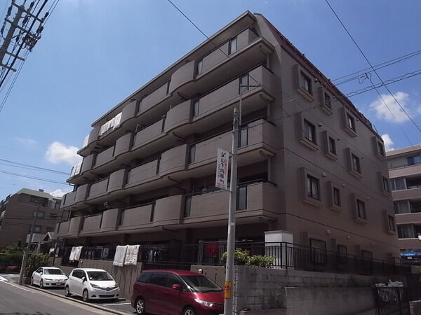 シャルム市丘町