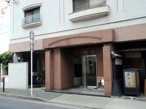 【エスポア泉】建物外観