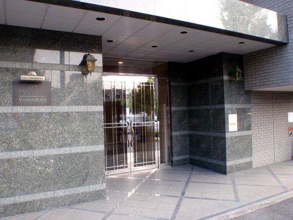 【プレシアスコート山吹】エントランス 【プレシアスコート山吹】エントランス