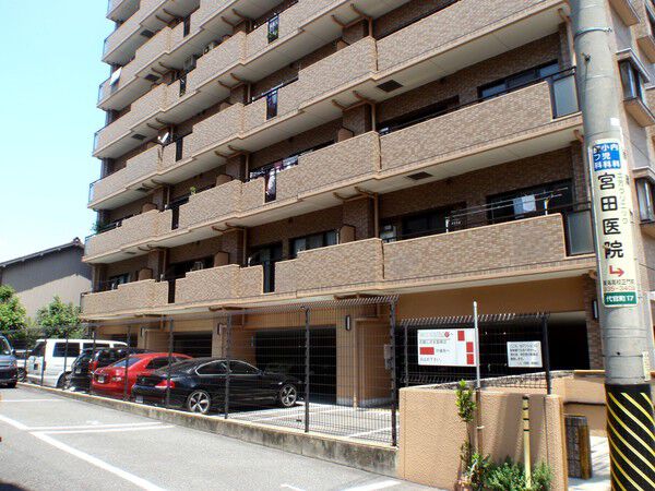 【ライオンズシティ代官町】建物外観