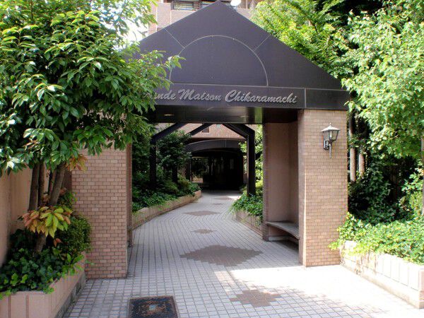 【グランドメゾン主税町】建物外観　エントランス