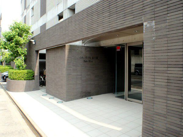 【ノイエクラッセ徳川園パルクブリック】建物外観