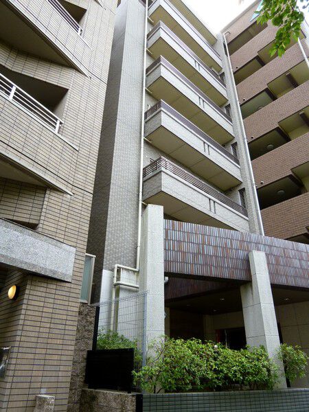 【ユニロイヤル徳川園】建物外観