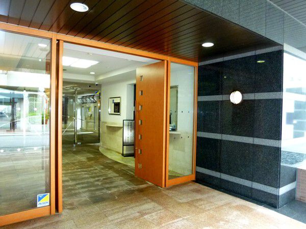 【ロイヤルアーク徳川町】エントランス 【ロイヤルアーク徳川町】エントランス