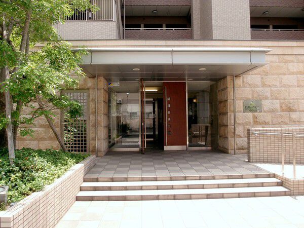 【ラ・ヴァンスナゴヤドーム前】エントランス 【ラ・ヴァンスナゴヤドーム前】エントランス