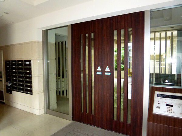 【ライオンズシティ東白壁】エントランス 【ライオンズシティ東白壁】エントランス