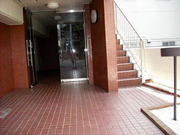 【ジャルダンシャポー】エントランス