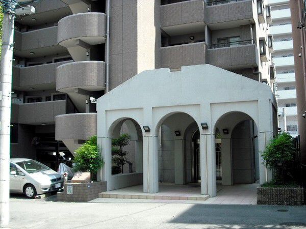 【アドリーム金山】建物外観 1階入口