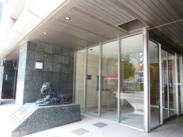 【ライオンズシティ栄本町通】建物外観　1階入口