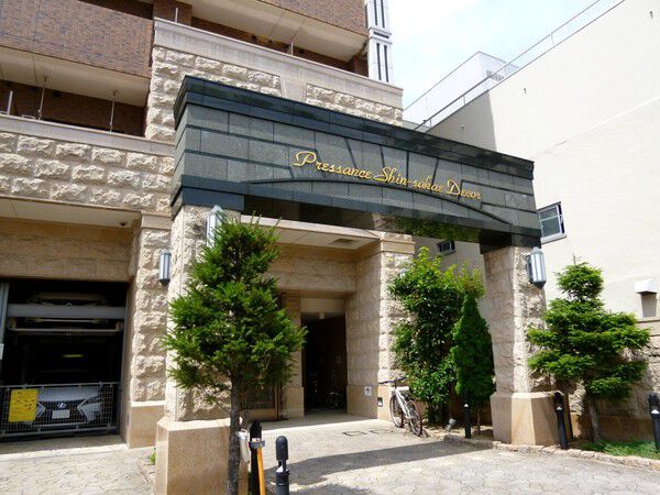 【プレサンス新栄デコール】建物外観