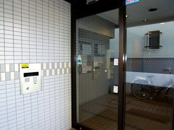 【ロジェ新栄南】エントランス