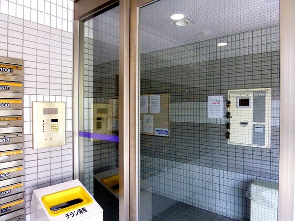 【メゾンドレジャンド】エントランス