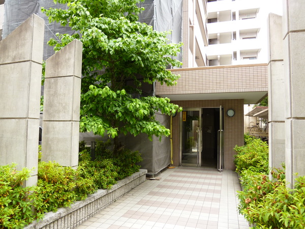 【シティオ上前津】エントランス