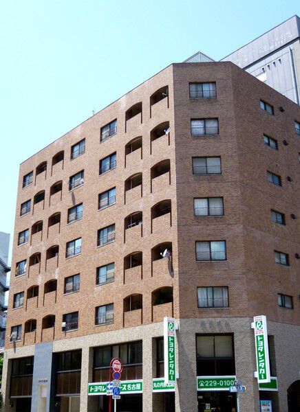 【財形丸ノ内勝川マンション】建物外観