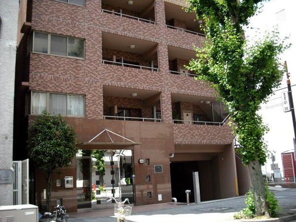 【クレステージ久屋大通り】建物外観 1階部分