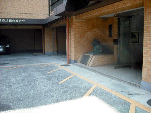 【ライオンズマンショングリーン久屋大通】建物外観