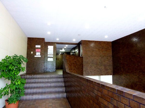 【財形久屋セントラルハイツ】エントランス 【財形久屋セントラルハイツ】エントランス