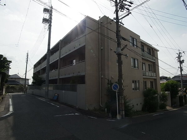 【グレイス本山】外観