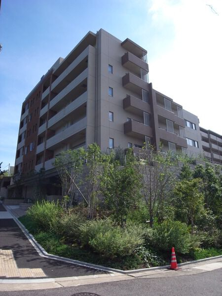 【プレミスト東山公園】外観写真