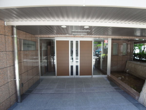 【ライオンズ東山レジデンス】エントランス 【ライオンズ東山レジデンス】エントランス