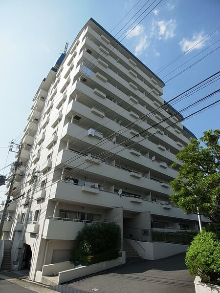 【ライオンズマンション星ヶ丘】外観写真