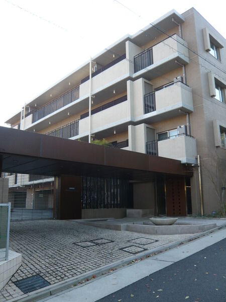 プラウド川名山