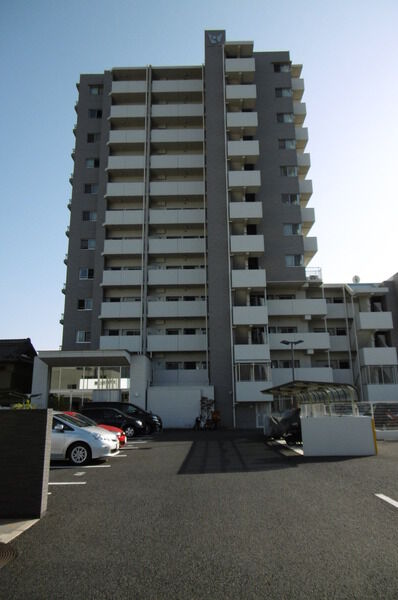 ロイヤルクレスト小牧中央