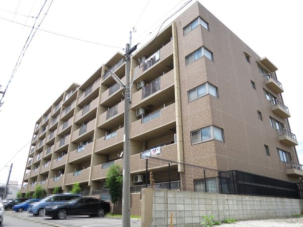 【ロイヤル則武新町】外観