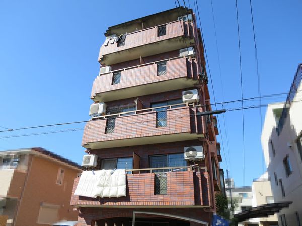 【メゾンドアヴァンセ】外観 【メゾンドアヴァンセ】外観