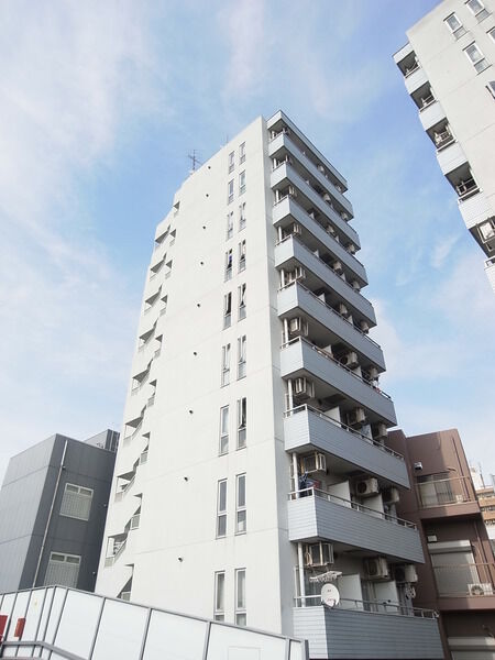 【メゾンドセレブラル】外観写真 【メゾンドセレブラル】外観写真