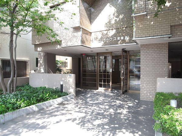 【ユーハウス若宮西】エントランス