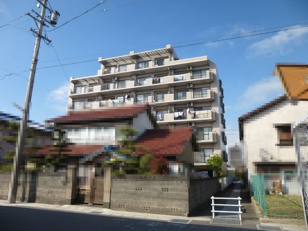 【ロイヤルシャトー国府宮】外観　(南)