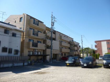 外観 (北東) 外観 (北東)