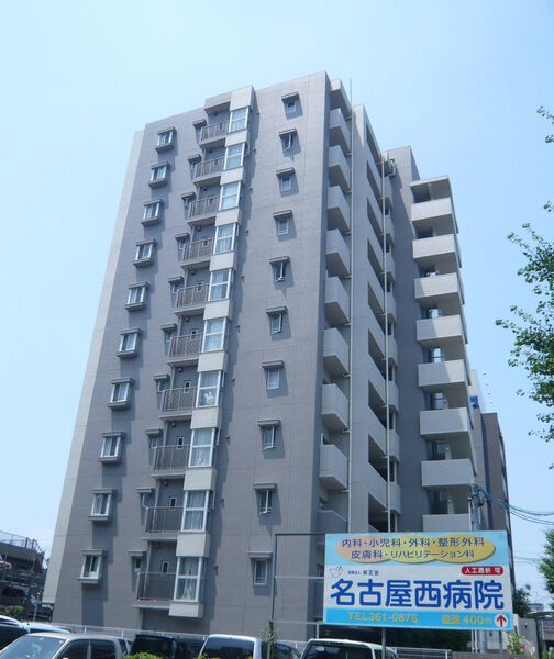 【リビオ高畑東】外観