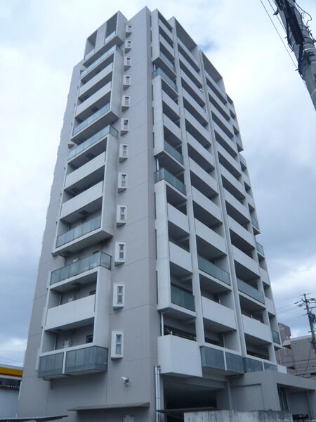 ノイエクラッセ高畑