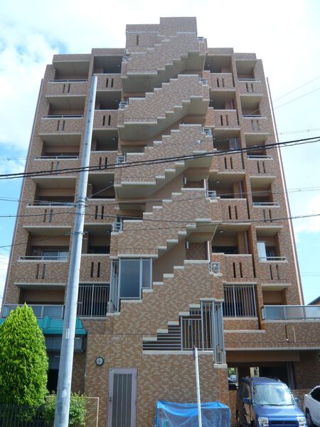 ロイヤルアーク高畑 2枚目 ロイヤルアーク高畑