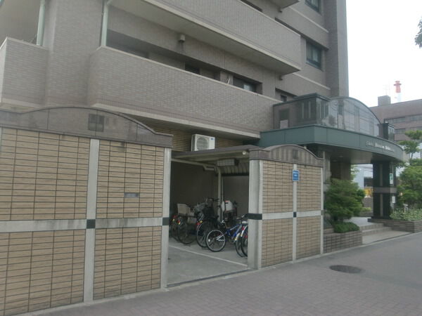 ライオンズマンション武道館前