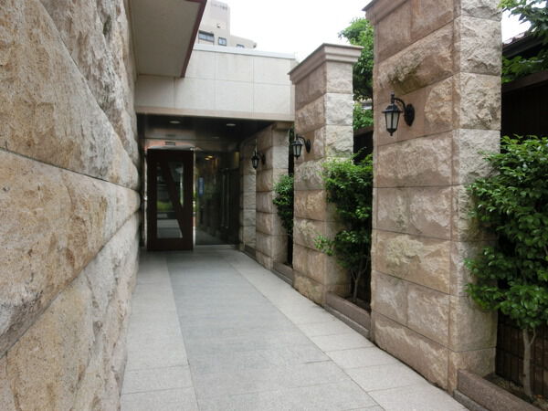 【グラン・コート大曽根】アプローチ